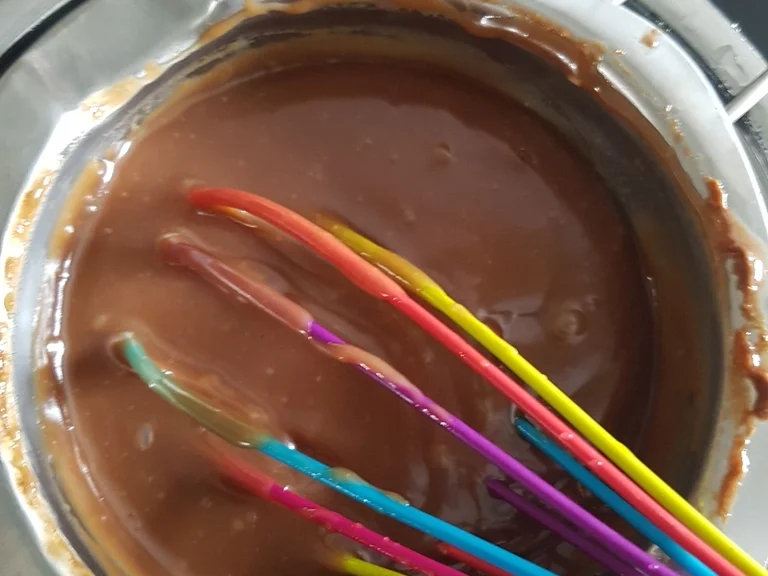 "Veganer" Rührkuchen (in der Kinderbackform) - Rezept - Bild Nr. 6