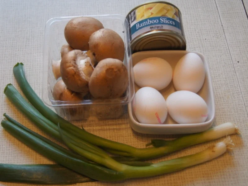 Omelett mit Bambus-Champignon-Füllung - Rezept - Bild Nr. 5305