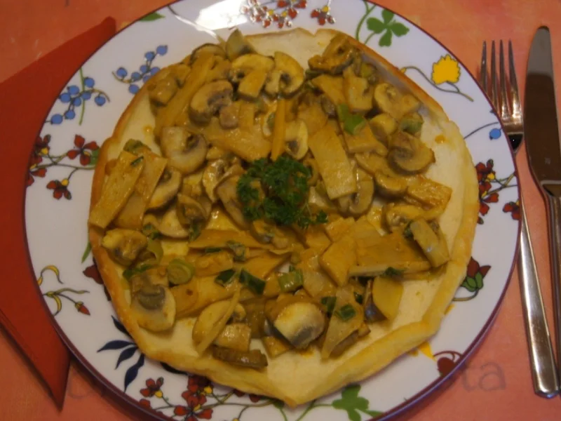 Omelett mit Bambus-Champignon-Füllung - Rezept - Bild Nr. 5306