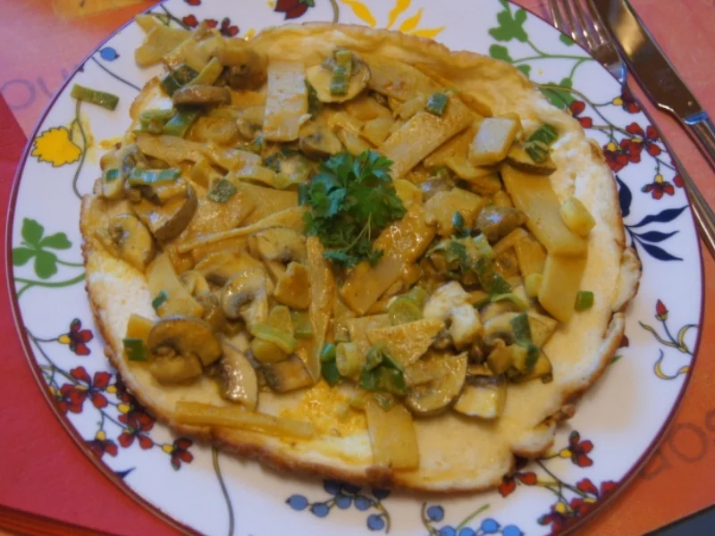 Omelett mit Bambus-Champignon-Füllung - Rezept - Bild Nr. 5318