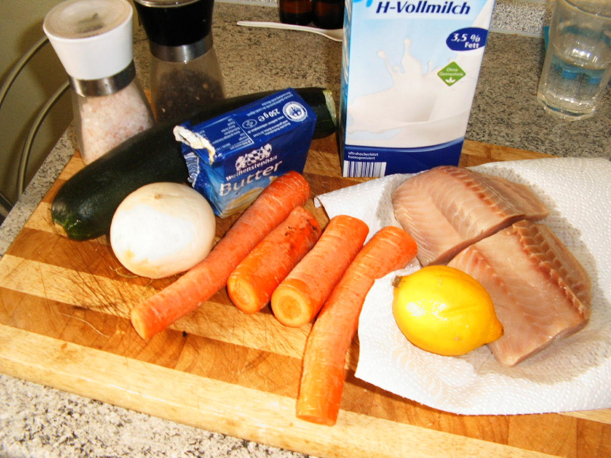 Gemüsespaghetti mit Lachs und einer Dill-Zitronen Soße - Rezept - Bild Nr. 5312