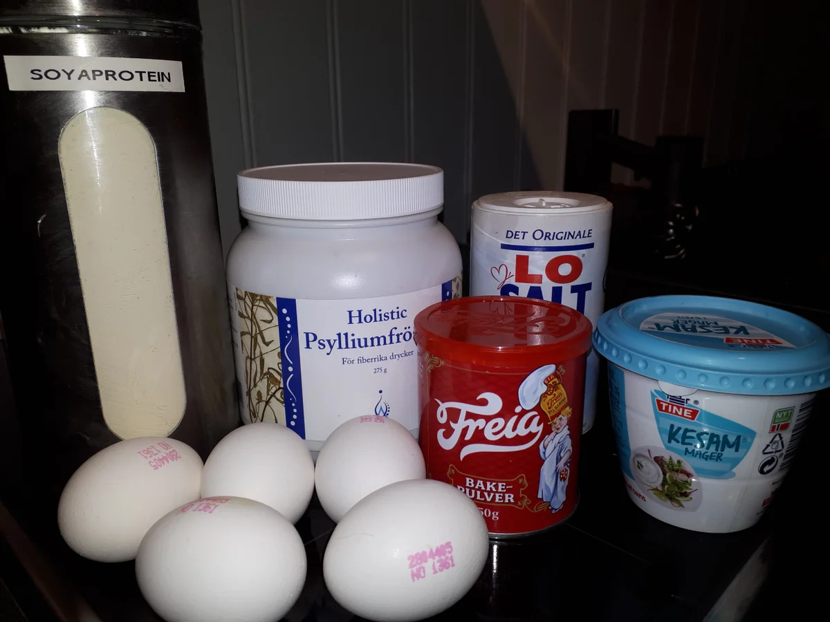 Rezept: BiNe ` S EIWEISSBROT Bild Nr. 5321 BiNe ` S EIWEISSBROT - Rezept - Bild Nr. 5321