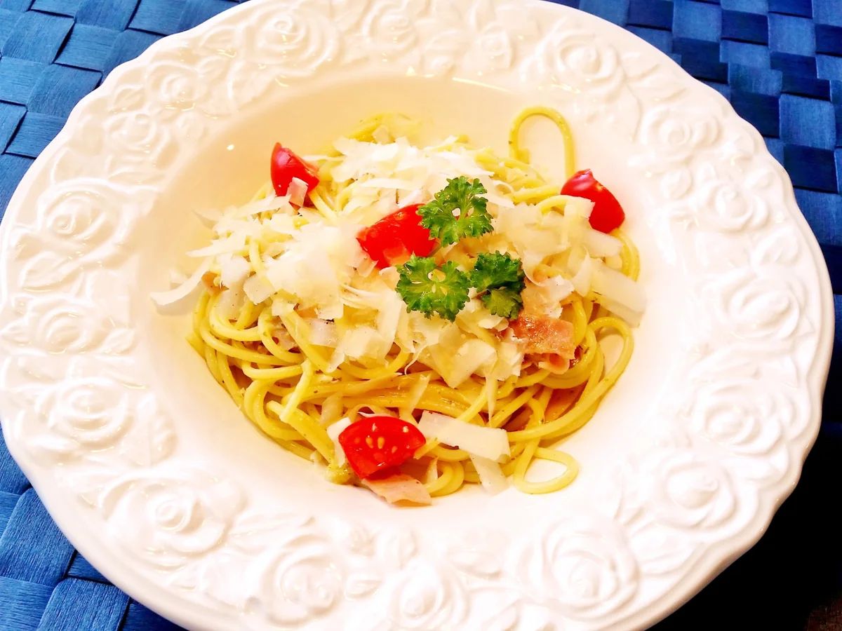 Rezept: Knoblauch-Spaghetti mit Schinken und Pesto Bild Nr. 5323 Knoblauch-Spaghetti mit Schinken und Pesto - Rezept - Bild Nr. 5323