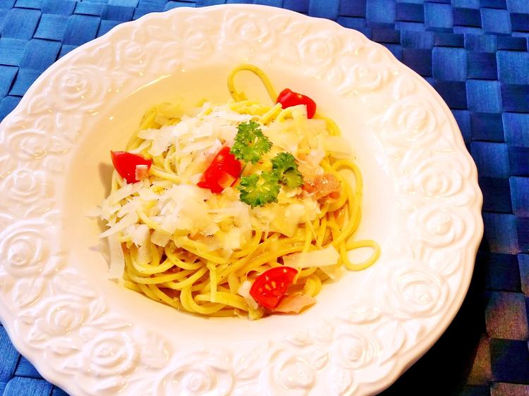 Knoblauch-Spaghetti mit Schinken und Pesto - Rezept - kochbar.de