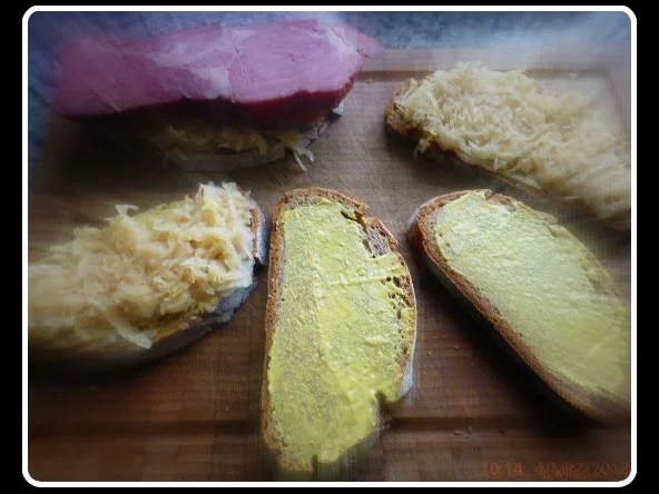 Brotauflauf mit Kasseler und Sauerkraut - Rezept - Bild Nr. 5343