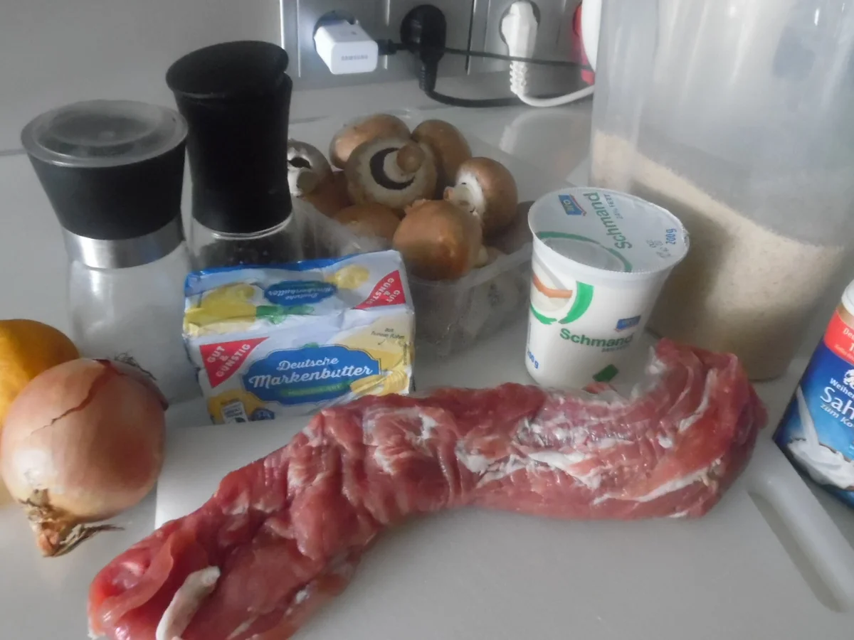 Nudel-Auflauf mit Geschnetzeltem vom Schweinefilet und Champignons - Rezept - Bild Nr. 5357