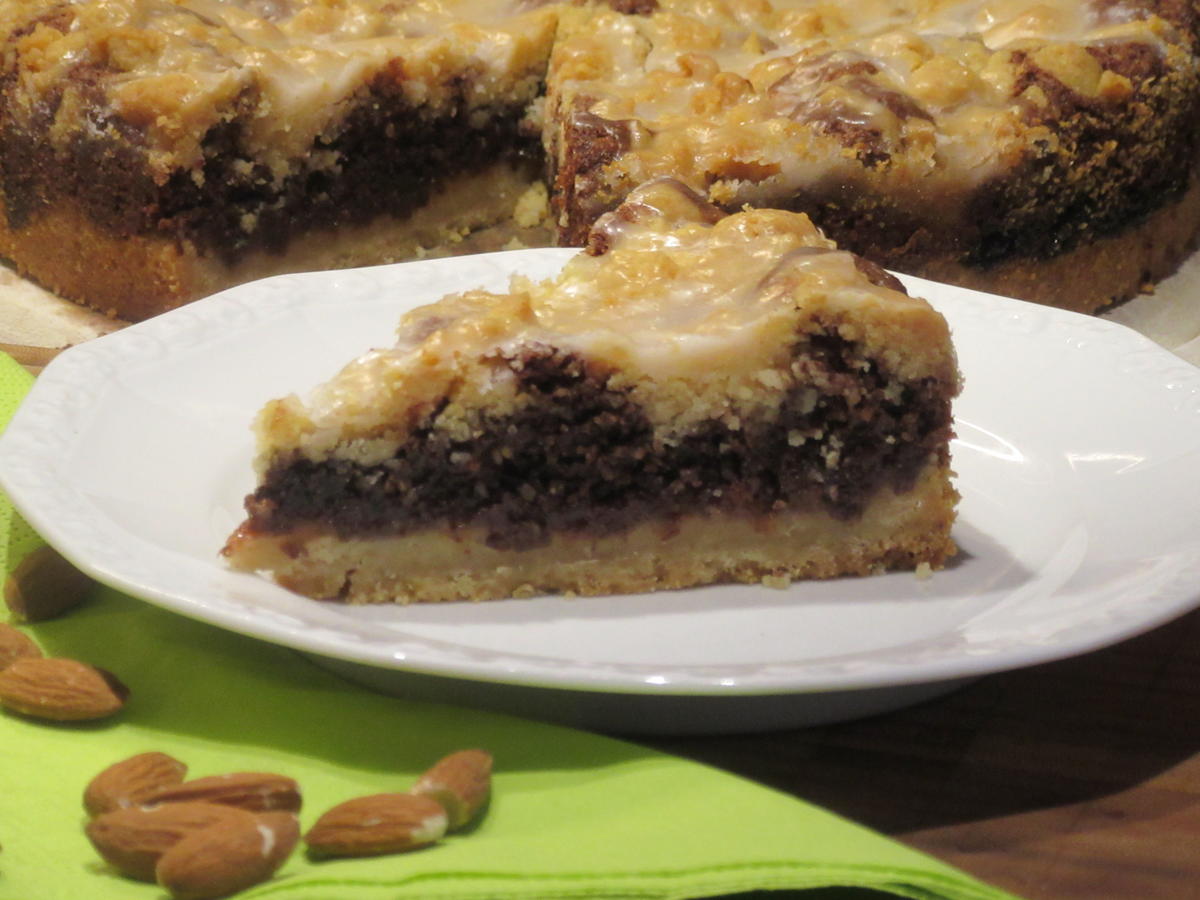 Backen: Streuselkuchen mit Füllung - Rezept - kochbar.de