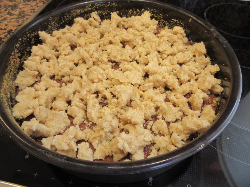Backen: Streuselkuchen mit Füllung - schnell &amp; einfach - von lunapiena