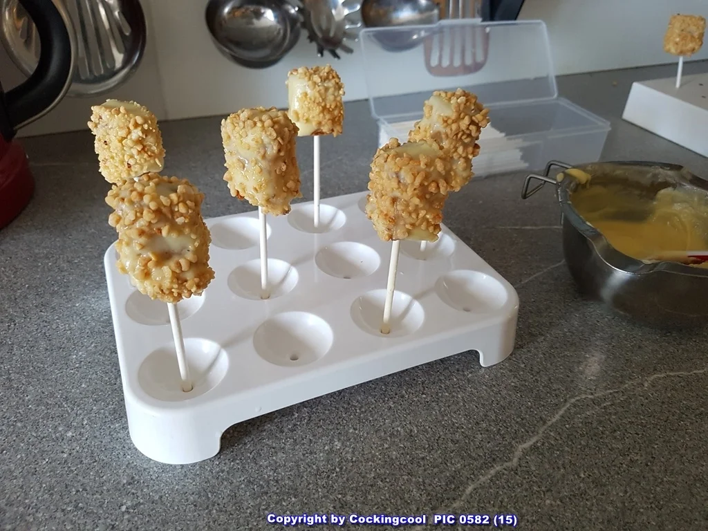 Rezept: Banane am Stiel Bild Nr. 5354 Banane am Stiel - Rezept - Bild Nr. 5354