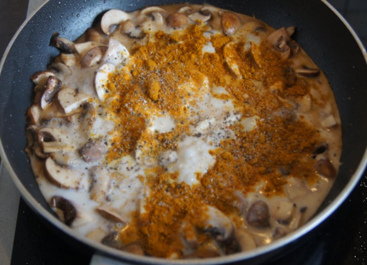 Kalbsschnitzel mit Champignon-Curry-Rahm-Sauce und Bandnudeln - Rezept - Bild Nr. 5356