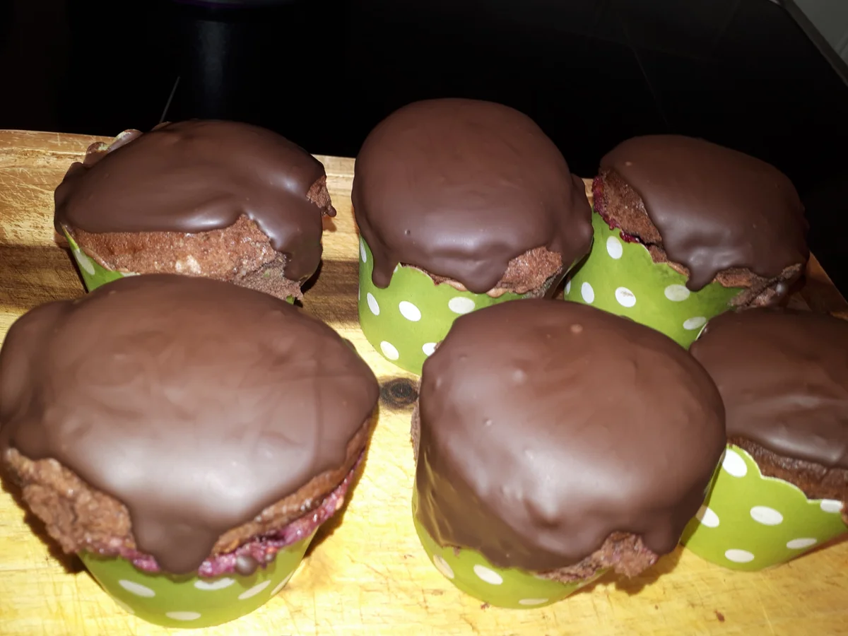 BiNe` S SCHOKOLADEN - HIMBEERCREME - MUFFINS - Rezept - Bild Nr. 5355