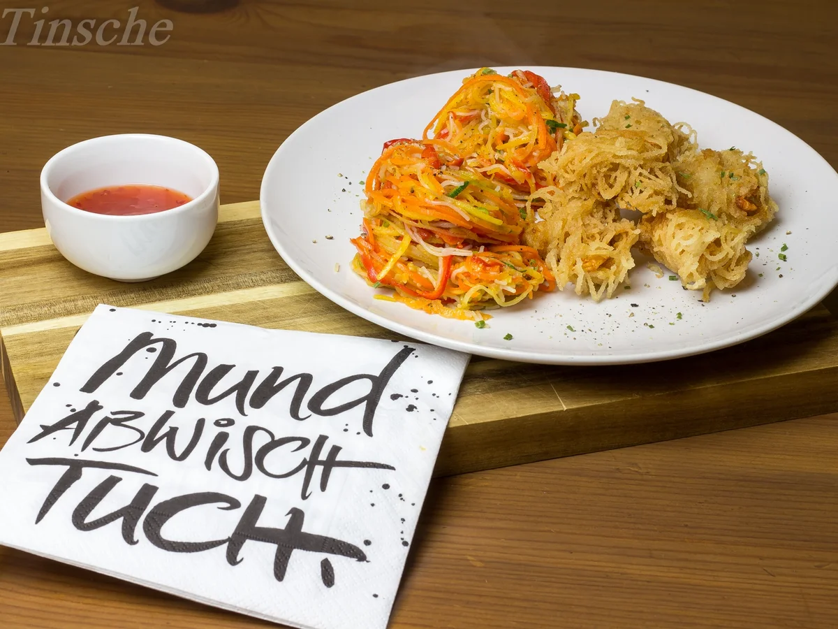 Knusper-Garnelen mit Gemüsenudeln - Rezept - Bild Nr. 5358