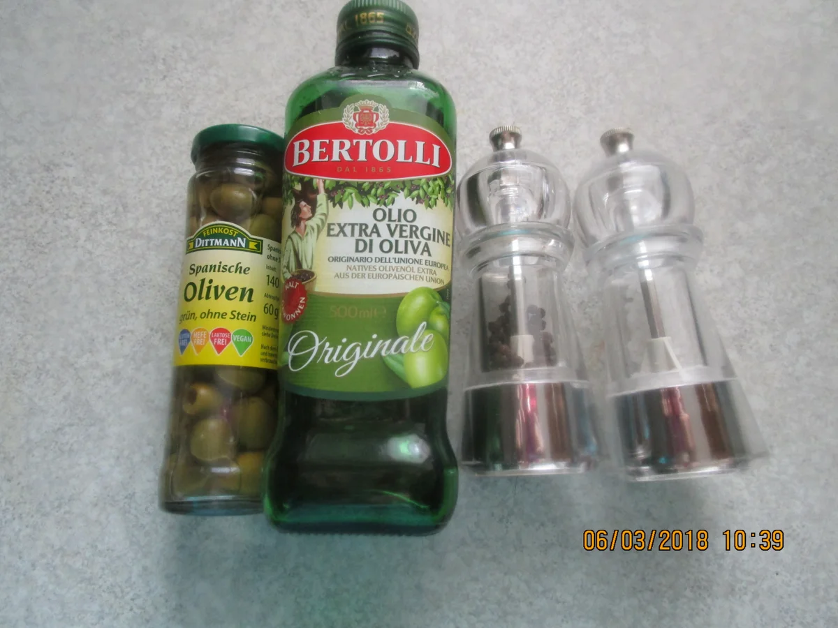 Rezept: Steinbeißer Filet mit kalter Paprikasauce und Zucchinigemüse Bild Nr. 5355 Steinbeißer Filet mit kalter Paprikasauce und Zucchinigemüse - Rezept - Bild Nr. 5355