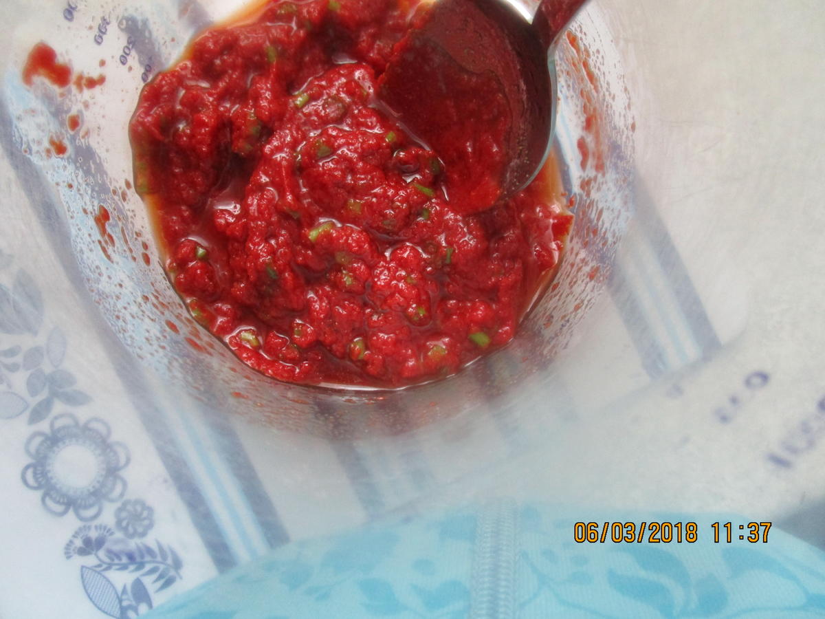 Steinbeißer Filet mit kalter Paprikasauce und Zucchinigemüse - Rezept - Bild Nr. 5366