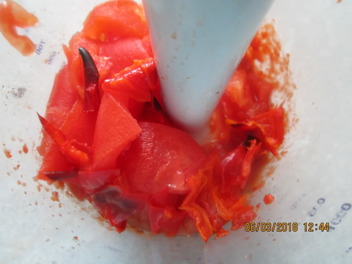 Rezept: Steinbeißer Filet mit kalter Paprikasauce und Zucchinigemüse Bild Nr. 5373 Steinbeißer Filet mit kalter Paprikasauce und Zucchinigemüse - Rezept - Bild Nr. 5373