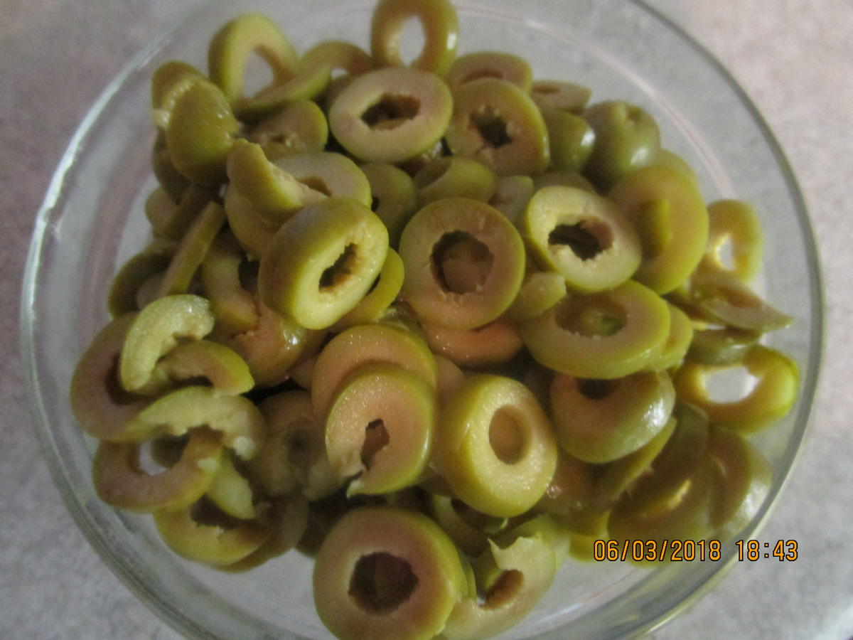 Steinbeißer Filet mit kalter Paprikasauce und Zucchinigemüse - Rezept - Bild Nr. 5379