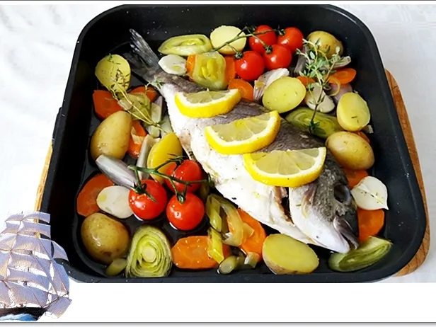 Gebackene Dorade aus dem Ofen, im Gemüsebett - Rezept - Bild Nr. 5354