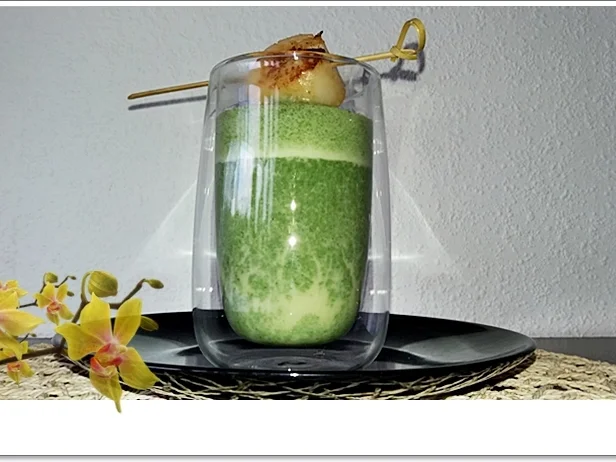 Spinat-Cremesuppe mit  Jakobsmuschel-Spieß - Rezept - Bild Nr. 5354