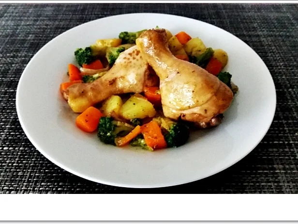 Marinierte Hähnchen-Unterschenkel aus dem Backofen mit Beilage - Rezept - Bild Nr. 5364