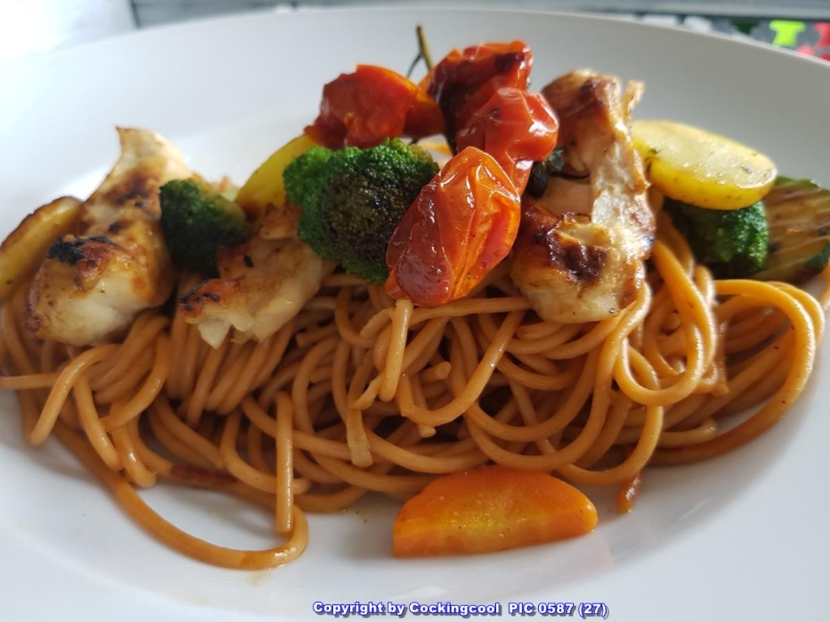 Rote Spaghetti (mit Knoblauch und Chili) selbst herstellen - Rezept - Bild Nr. 5359