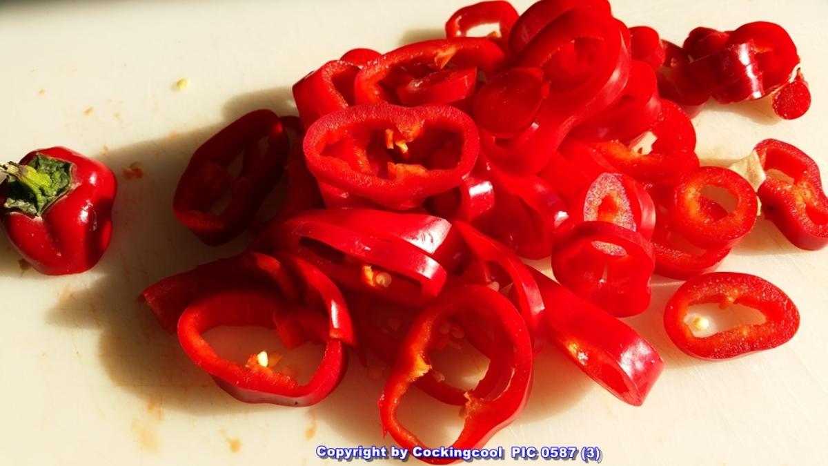 Rote Spaghetti (mit Knoblauch und Chili) selbst herstellen - Rezept - Bild Nr. 5365