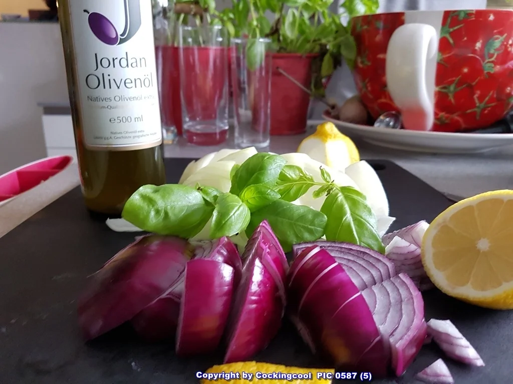 Rezept: Rote Spaghetti (mit Knoblauch und Chili) selbst herstellen Bild Nr. 5369 Rote Spaghetti (mit Knoblauch und Chili) selbst herstellen - Rezept - Bild Nr. 5369