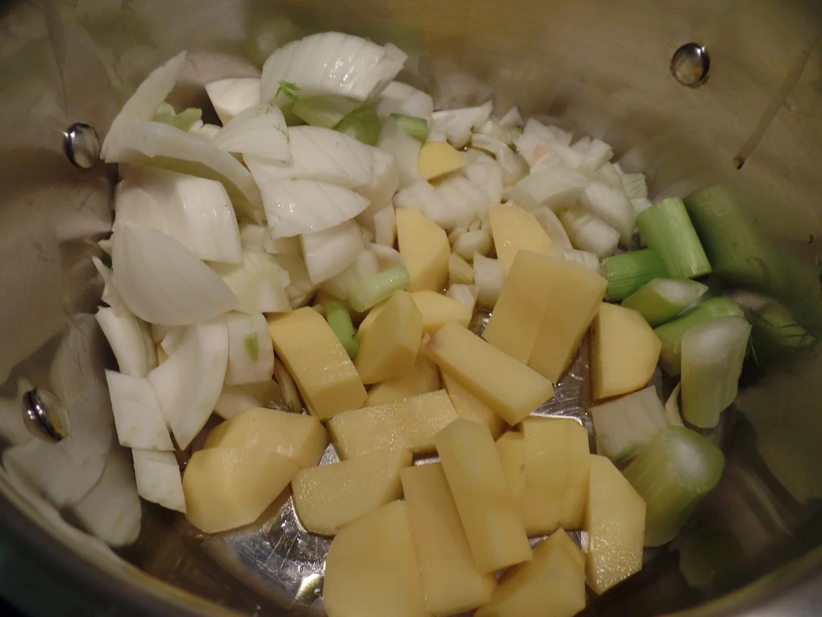 Rezept: Erbsen-Fenchel-Suppe Bild Nr. 5353 Erbsen-Fenchel-Suppe - Rezept - Bild Nr. 5353