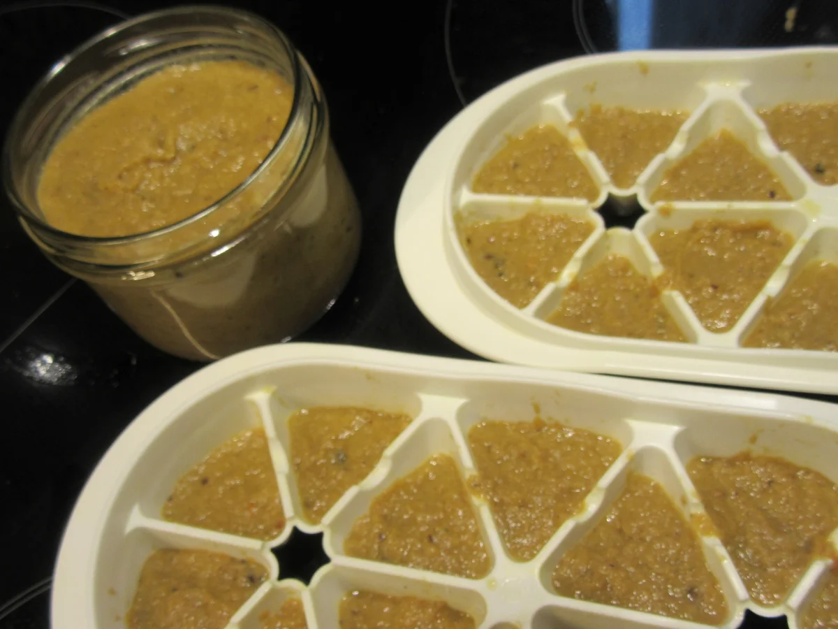 Vorrat: Geflügelbrühe, Brühwürfel und Geflügelfett - Rezept - Bild Nr. 5358