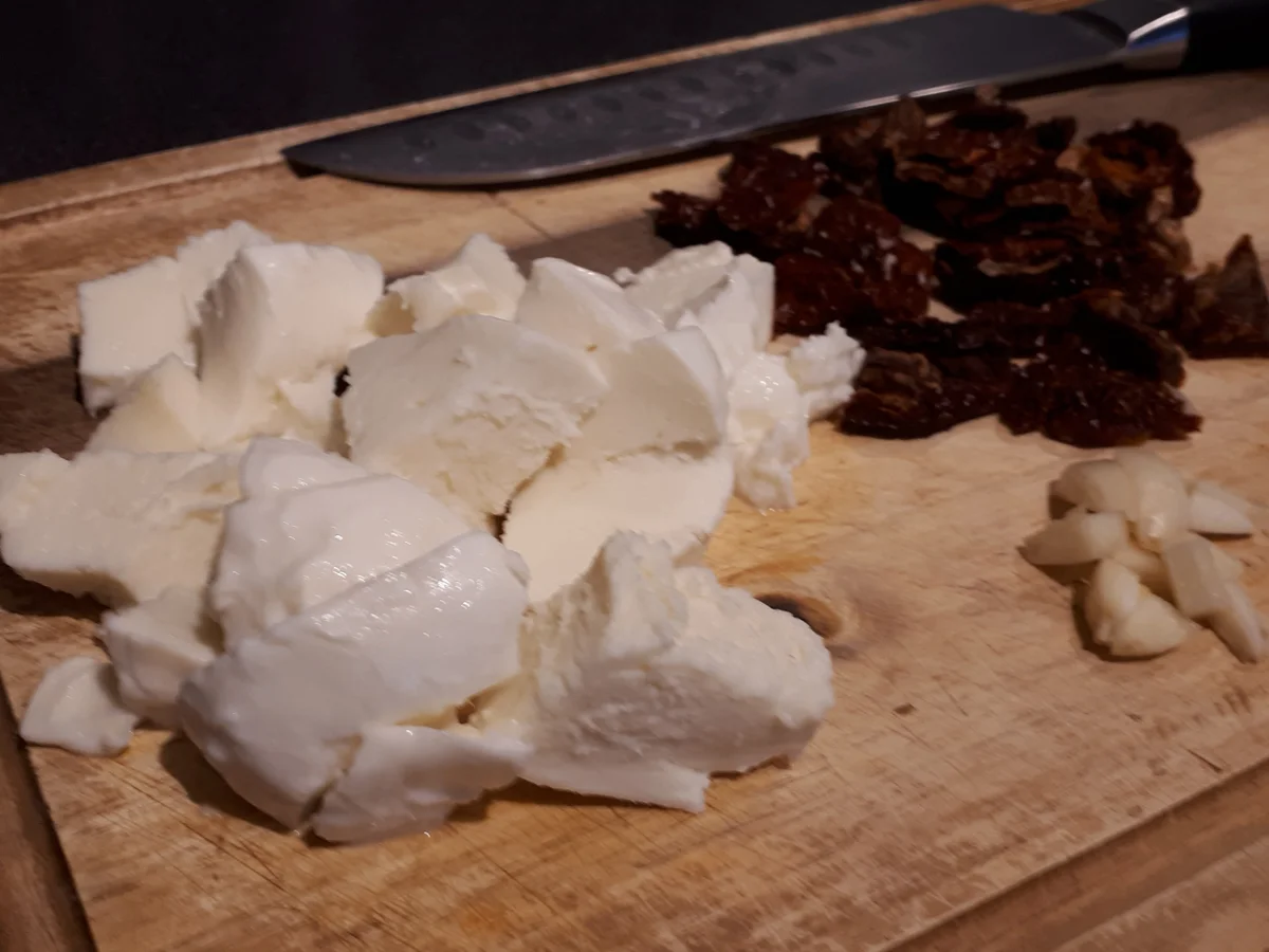 Rezept: BiNe` S MOZZARELLA - TOMATEN - AUFSTRICH Bild Nr. 5398 BiNe` S MOZZARELLA - TOMATEN - AUFSTRICH - Rezept - Bild Nr. 5398