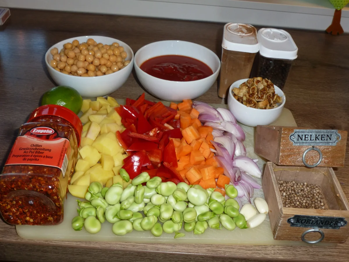 Kichererbsengemüse mit Mandelcouscous & Safransahne - Rezept - Bild Nr. 5418