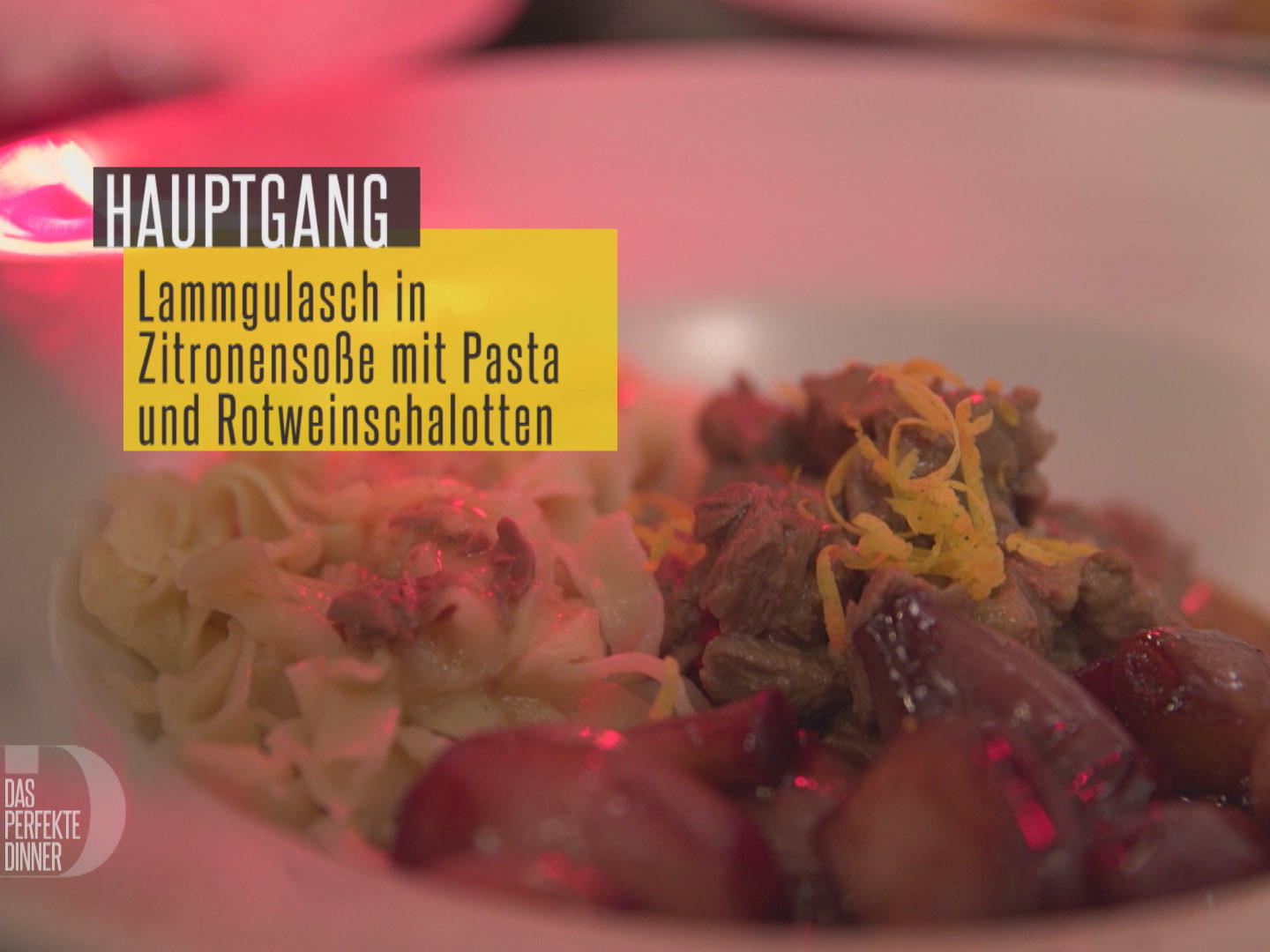 Bilder für Lammgulasch in Zitronensauce, Pasta und Rotweinschalotten - Rezept