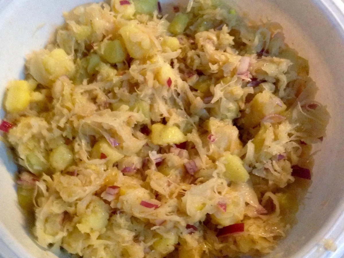 Kartoffelsalat mit Sauerkraut - Rezept - Bild Nr. 5421