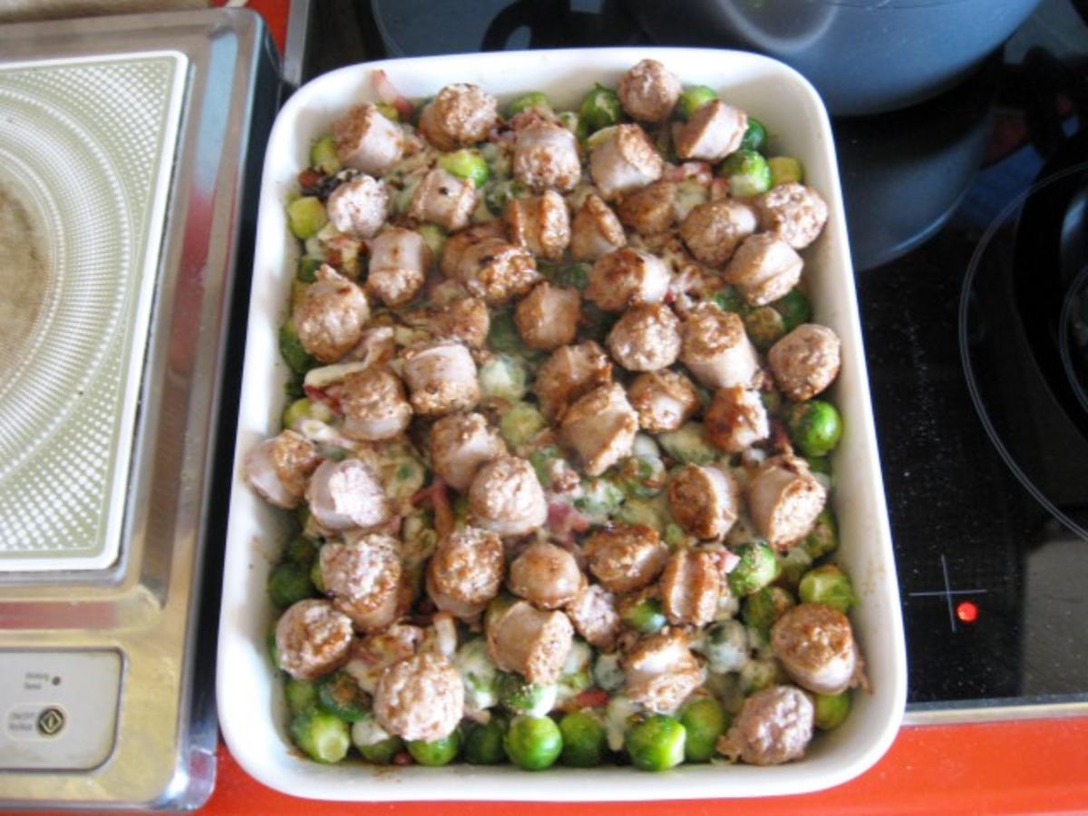 Rosenkohl Auflauf mit Bratwurst - schnell &amp; einfach - von manschie