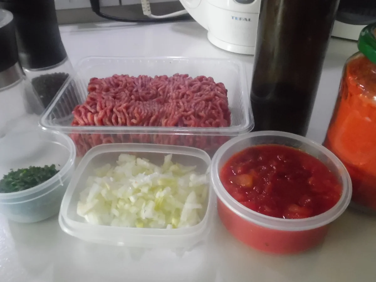 Kartoffel-Hackfleisch-Rolle mit Gurkensalat - Rezept - Bild Nr. 5433