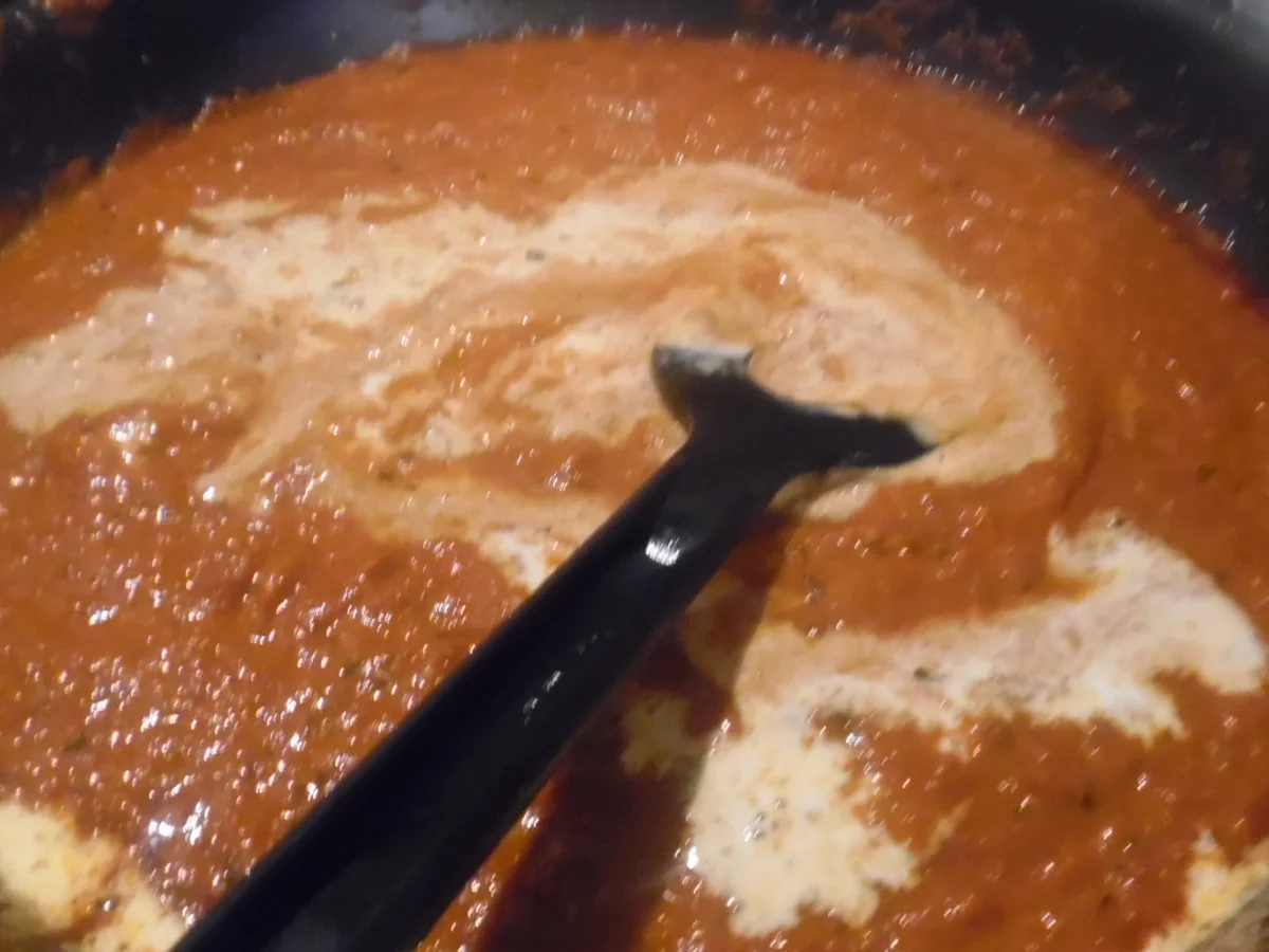 Rezept: Butter Chicken (Murgh Makhani) im Basmati-Reis-Ring Bild Nr. 5428 Butter Chicken (Murgh Makhani) im Basmati-Reis-Ring - Rezept - Bild Nr. 5428