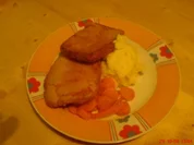 Gebackener Leberkäse, Kartoffelpüree und glasierte Karotten - Rezept