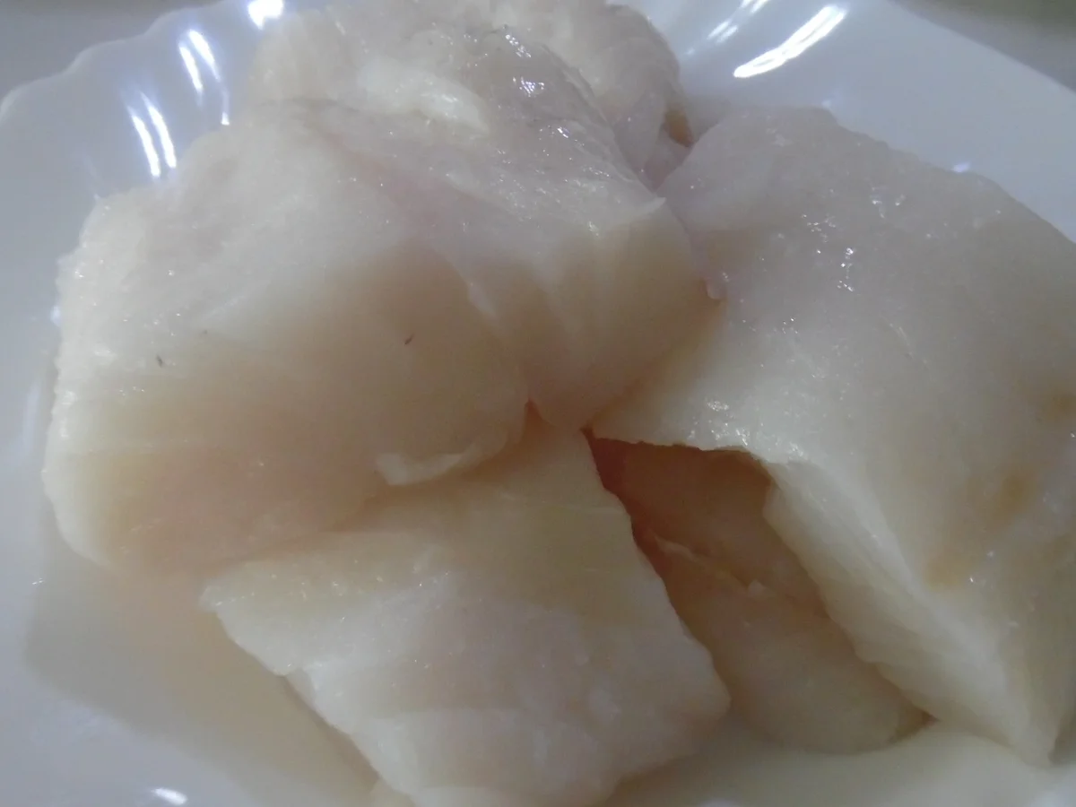 Skrei-Filet mit Rahm-Schmor-Gurken und Speck-Croutons - Rezept - Bild Nr. 7