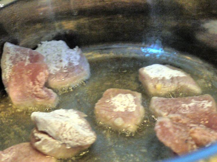 Schwein in pikantem Paprikarahm - einfach - 55 kcal/100g