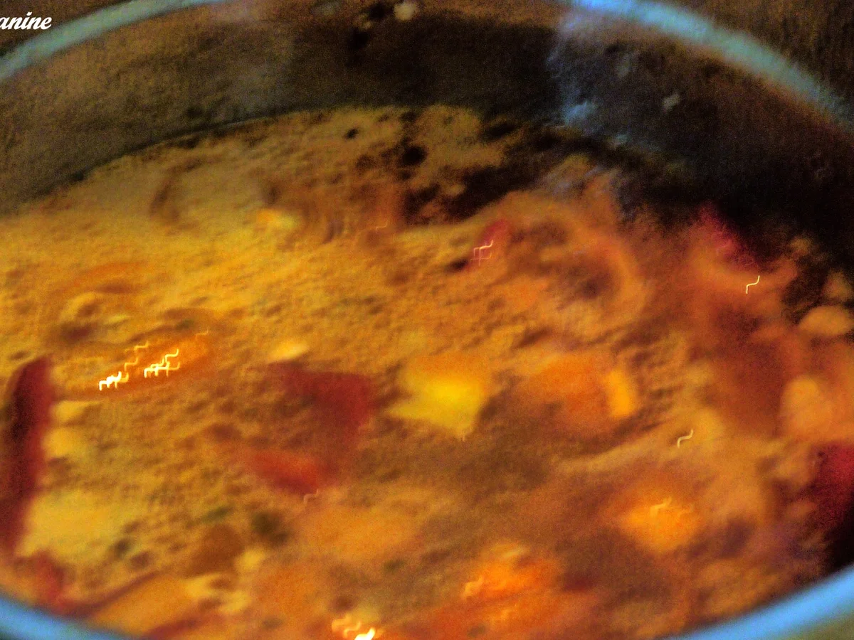 Schwein in pikantem Paprikarahm - Rezept - Bild Nr. 5436