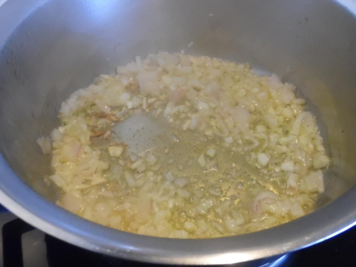 Ravioli mit Käsefüllung und Basilikum Sahne Soße - einfach - von barbara62