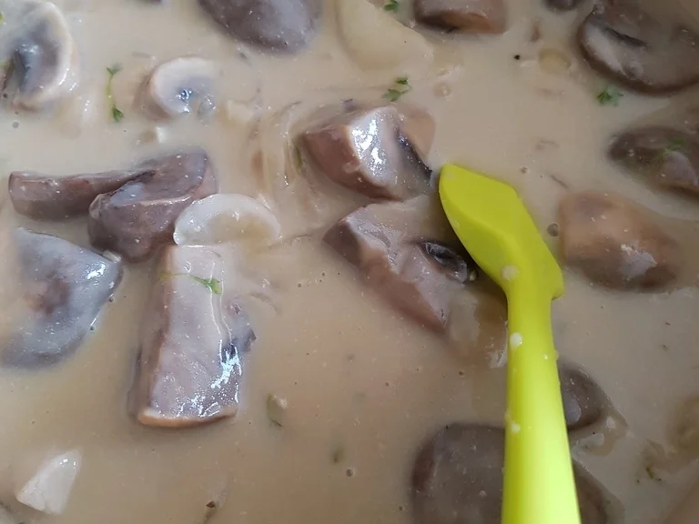 Rezept: Putenfilet Pilzgulasch à la Biggi Bild Nr. 5442 Putenfilet Pilzgulasch à la Biggi - Rezept - Bild Nr. 5442