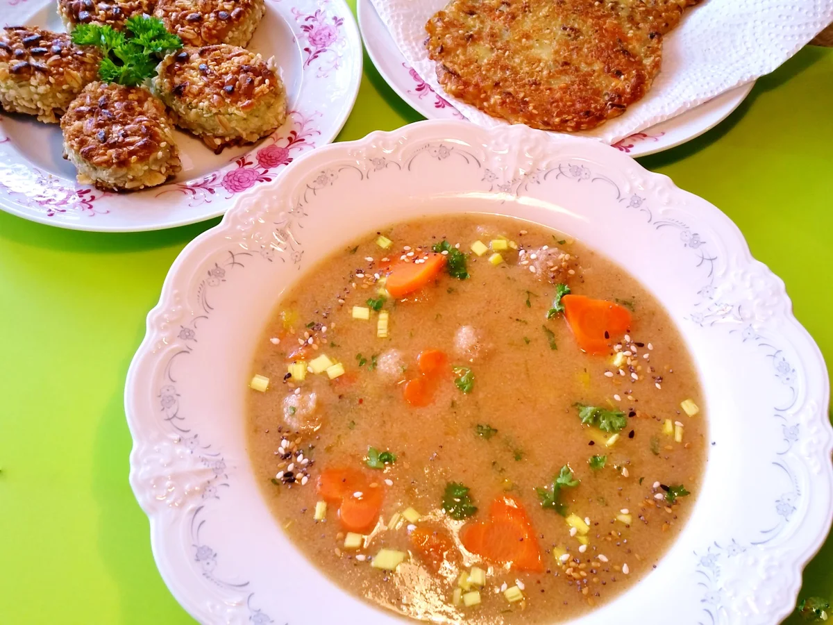 Rezept: Gebrannte Grießsuppe ... Bild Nr. 5448 Gebrannte Grießsuppe ... - Rezept - Bild Nr. 5448