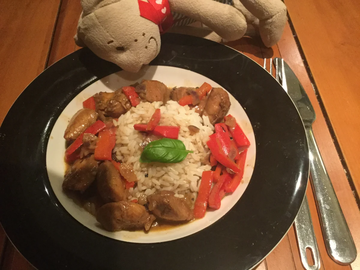 Hähnchen in Kokosmilch an rotem Thaicurry - Rezept - Bild Nr. 5449