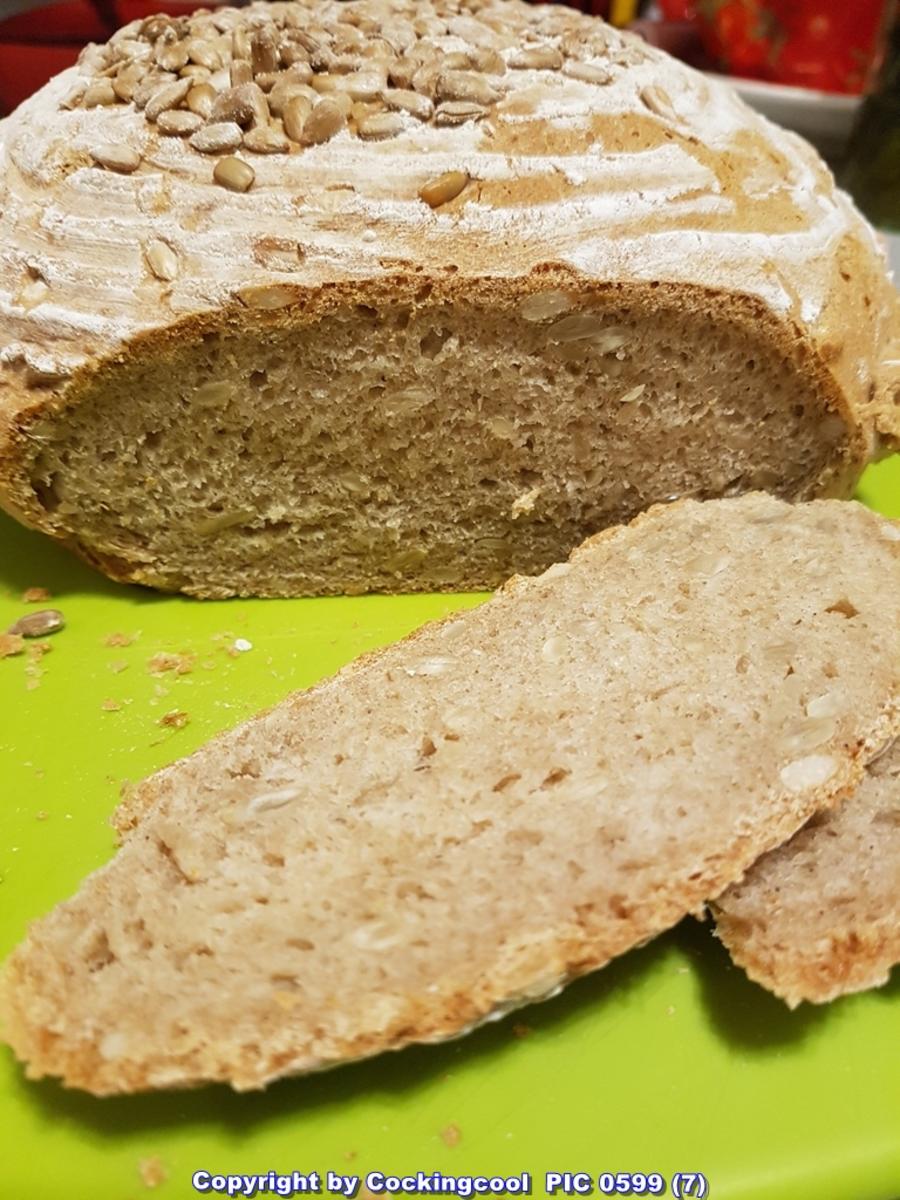 Bilder für Oma Löffel`s Brote = Roggenmischbrot ohne Sauerteig aber mit Buttermilch - Rezept