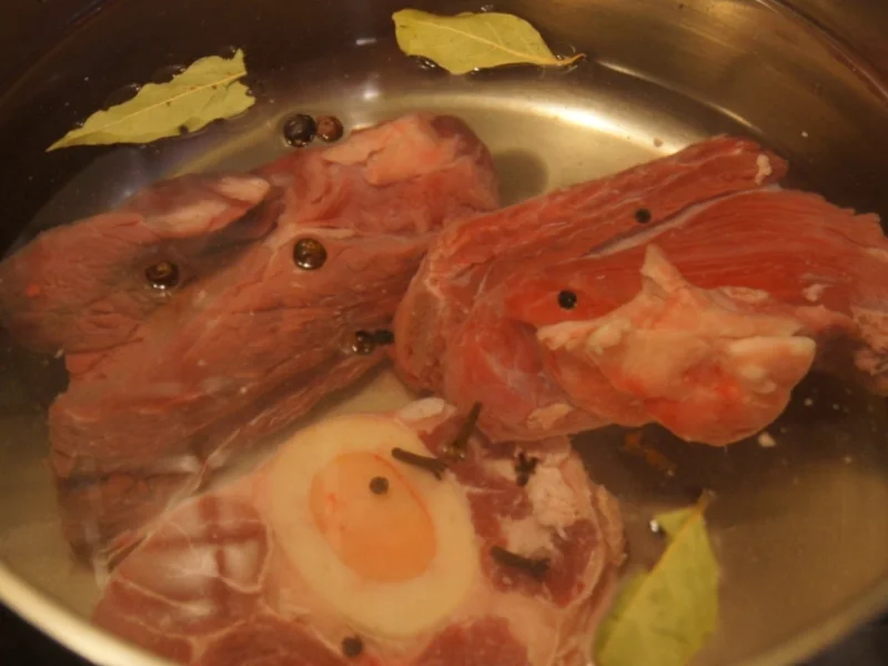 Kräftige Rindfleischsuppe mit Suppengemüse - Rezept - Bild Nr. 5471