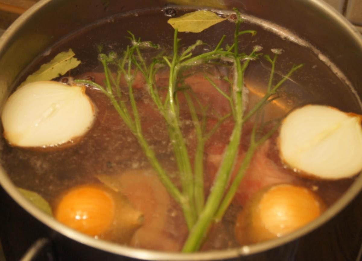 Kräftige Rindfleischsuppe mit Suppengemüse - Rezept - Bild Nr. 5474