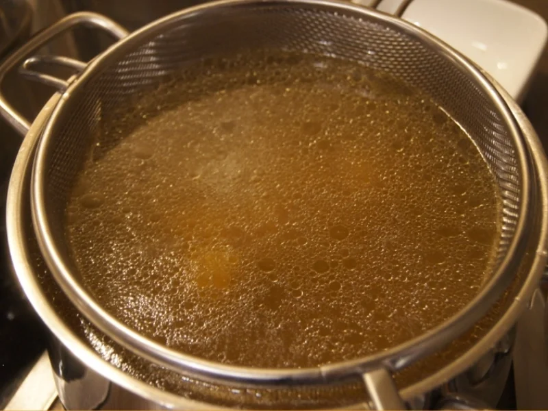 Kräftige Rindfleischsuppe mit Suppengemüse - Rezept - Bild Nr. 5478