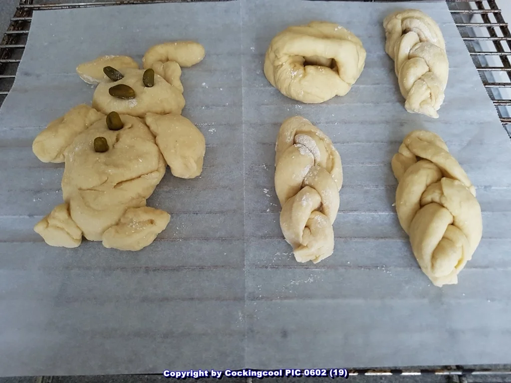 Rezept: Süsses Frühstücksbrot zur Einstimmung zu Ostern Bild Nr. 5485 Süsses Frühstücksbrot zur Einstimmung zu Ostern - Rezept - Bild Nr. 5485