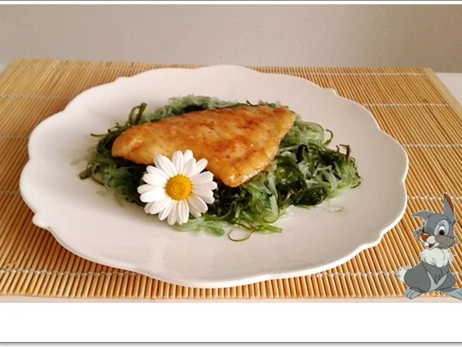 Gebratene Schollen-Filets  auf  Wakame - Glasnudeln Salat - Rezept - Bild Nr. 5485