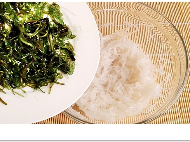 Gebratene Schollen-Filets  auf  Wakame - Glasnudeln Salat - Rezept - Bild Nr. 5491